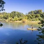 Joli Au Bord De La Riviere - *